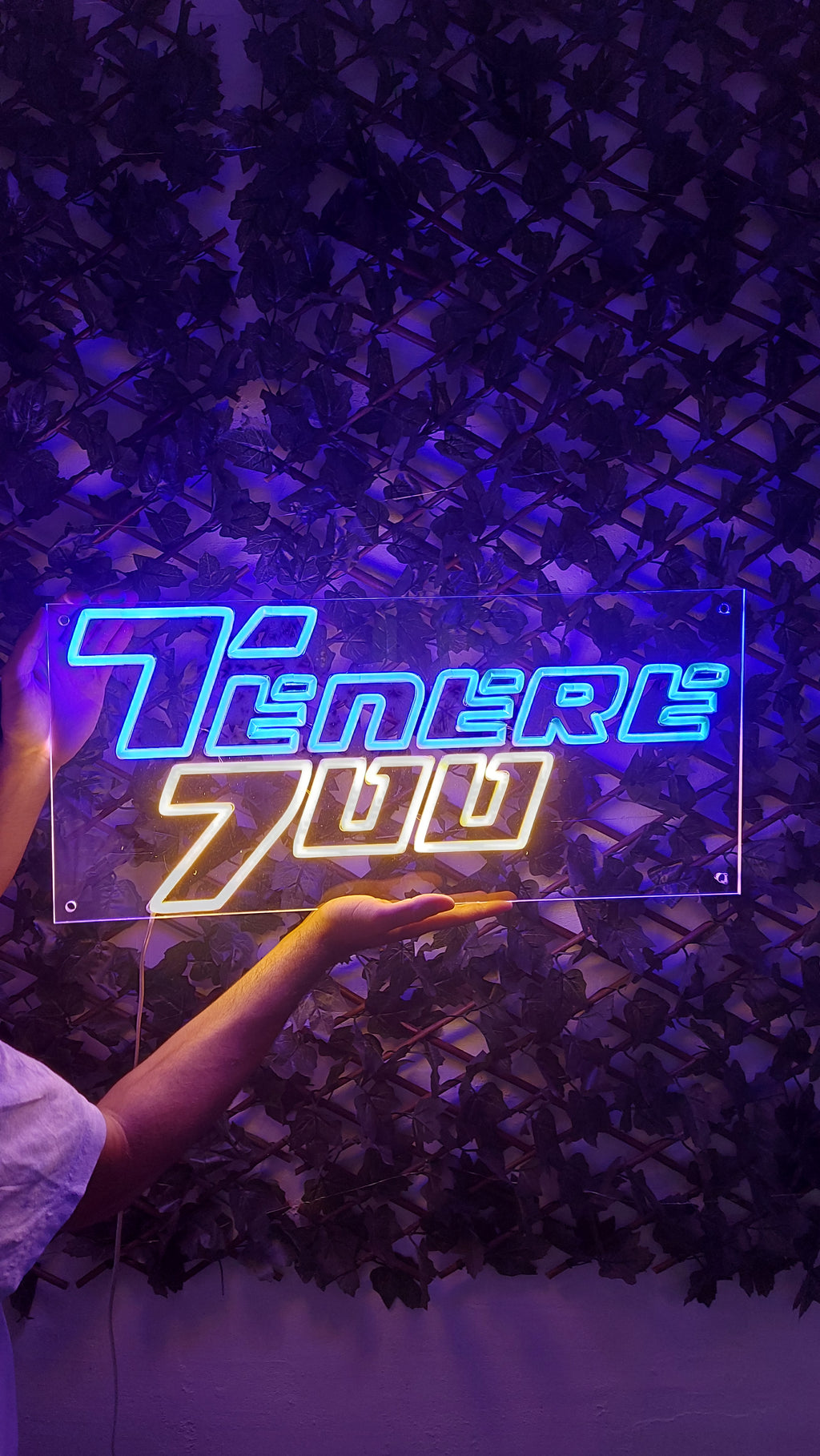 Letrero Tenere 700